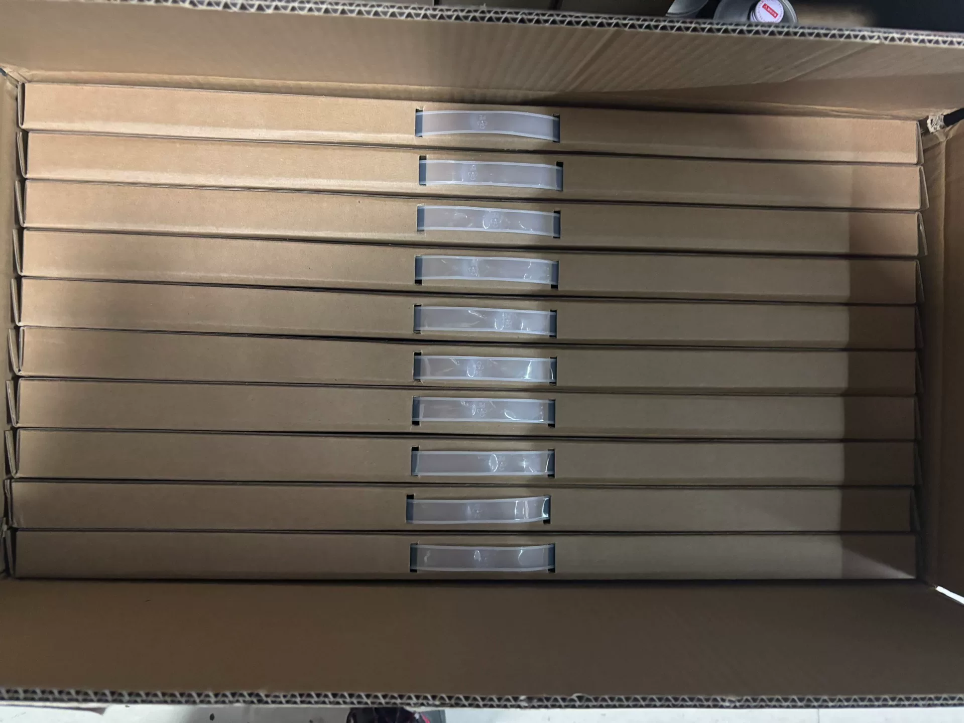 岚图梦想家专用磁吸侧窗遮阳帘!全新原厂正品,专车定制,精准适 岚图梦想家专用磁吸侧窗遮阳帘!全新原厂正品,专车定制,精准适