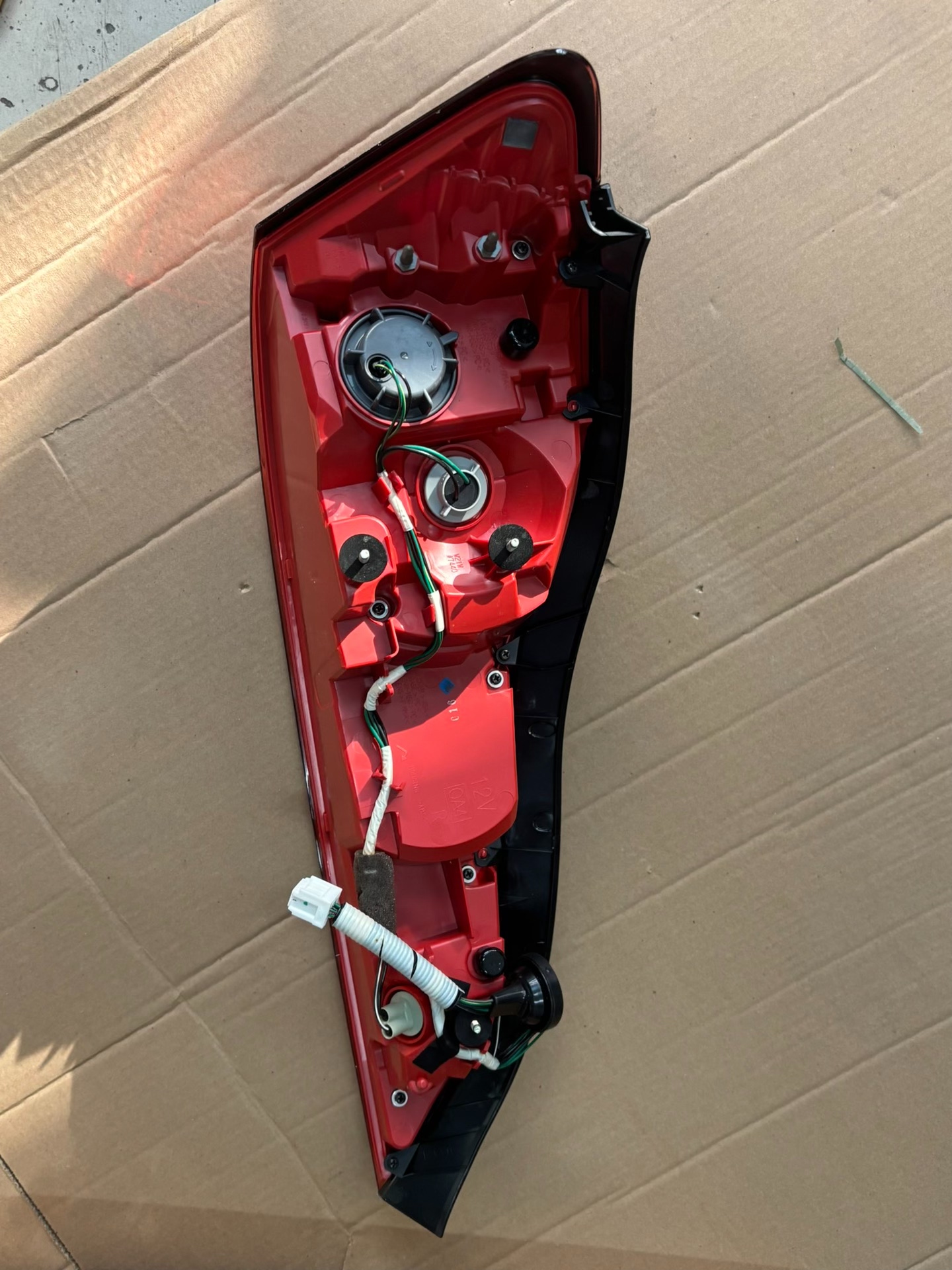 英菲尼迪g37全新原厂尾灯,日产原厂正品,型号26550 j 英菲尼迪g37全新原厂尾灯,日产原厂正品,型号26550 j