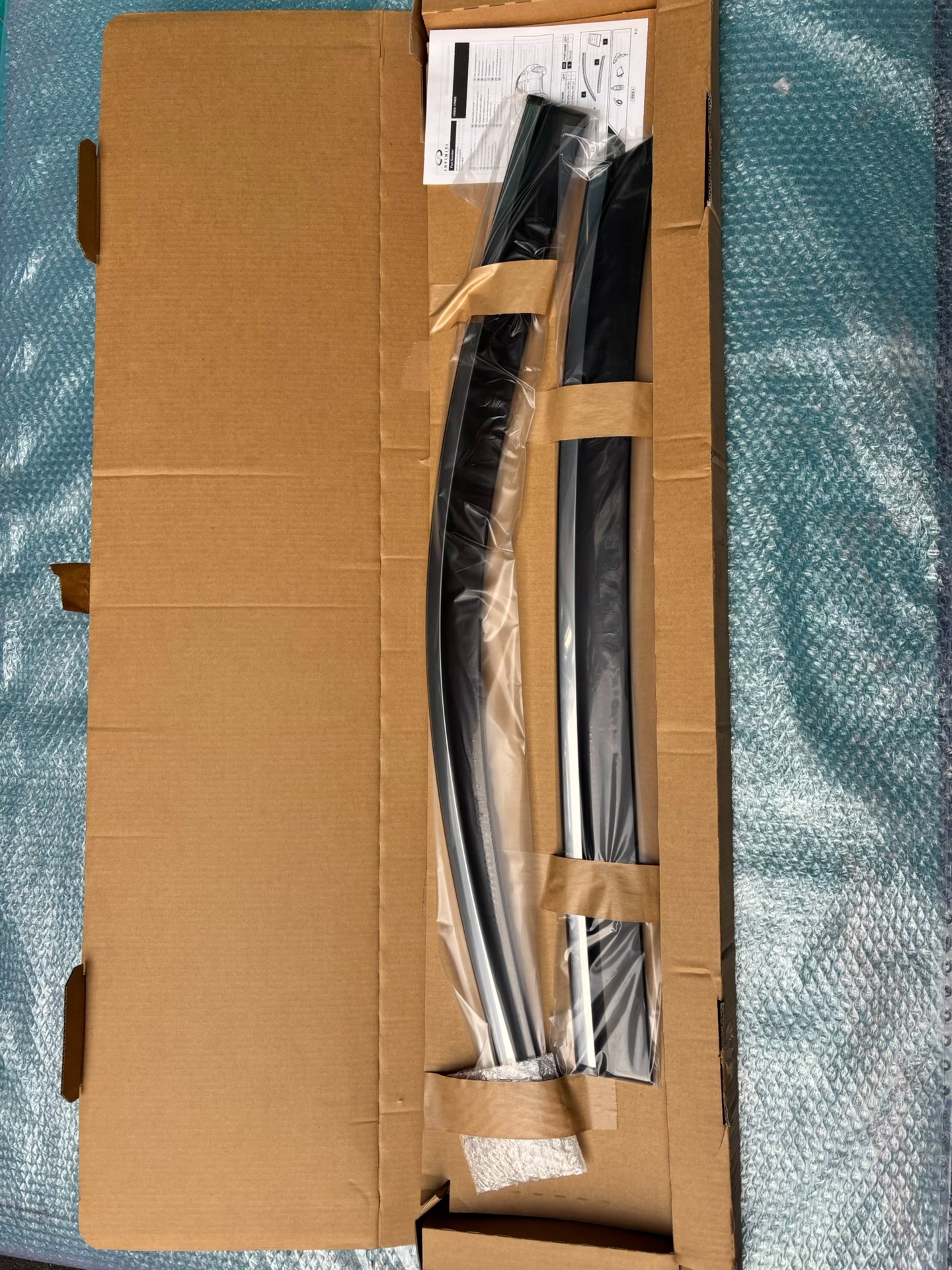 英菲尼迪q70l原厂车门雨眉一套 英菲尼迪q70l原厂车门雨眉一套