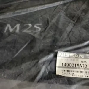 英菲尼迪m25全新原厂脚垫,正品原厂,带原包装,未使用!专车