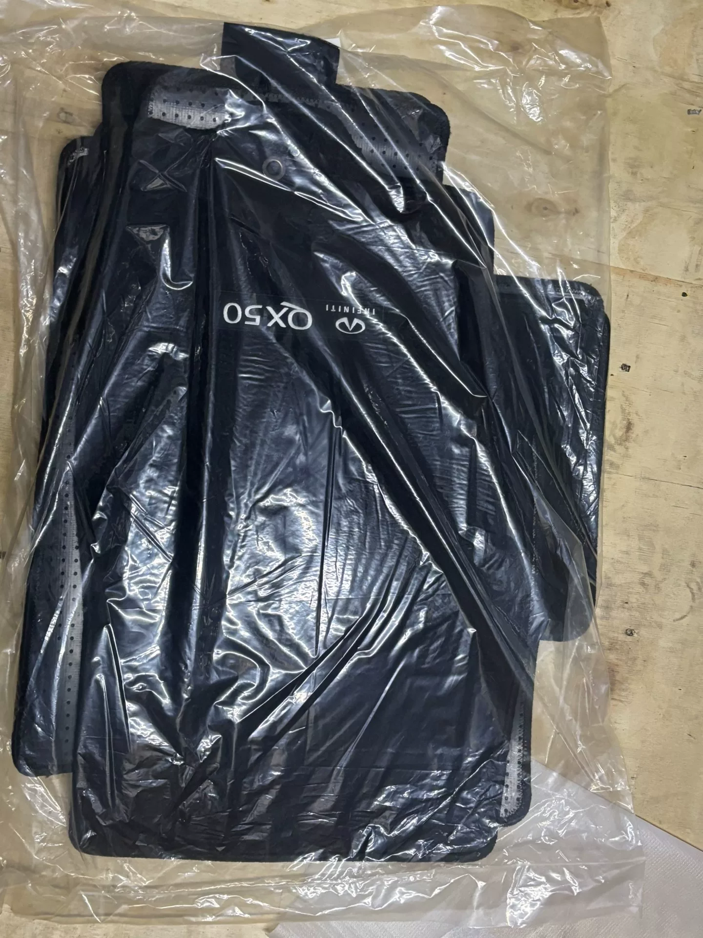 英菲尼迪qx50原厂脚垫一套,2013 2017款,全新原厂 英菲尼迪qx50原厂脚垫一套,2013 2017款,全新原厂