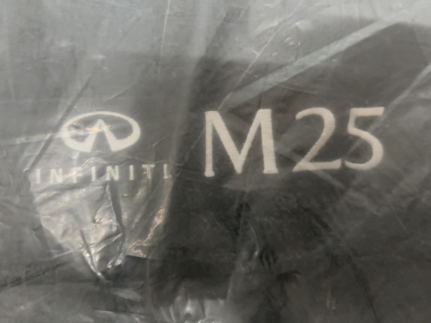 英菲尼迪m25全新原厂脚垫,正品原厂,带原包装,未使用!专车 英菲尼迪m25全新原厂脚垫,正品原厂,带原包装,未使用!专车