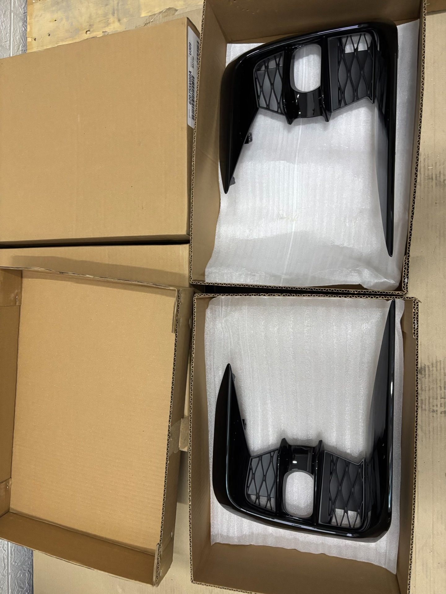 英菲尼迪qx55全新原厂雾灯罩!进口正品,单个价格,原厂包装 英菲尼迪qx55全新原厂雾灯罩!进口正品,单个价格,原厂包装