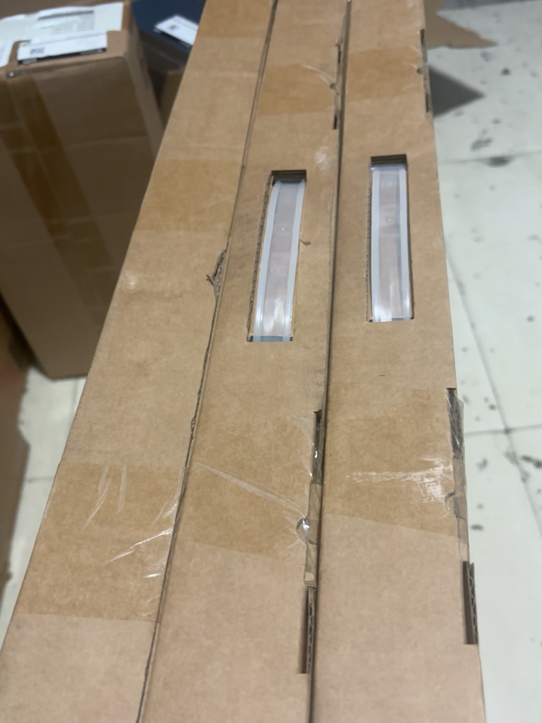 岚图老款知音原厂尼龙脚垫,黑色,全新正品!原厂定制,环保材质 岚图老款知音原厂尼龙脚垫,黑色,全新正品!原厂定制,环保材质