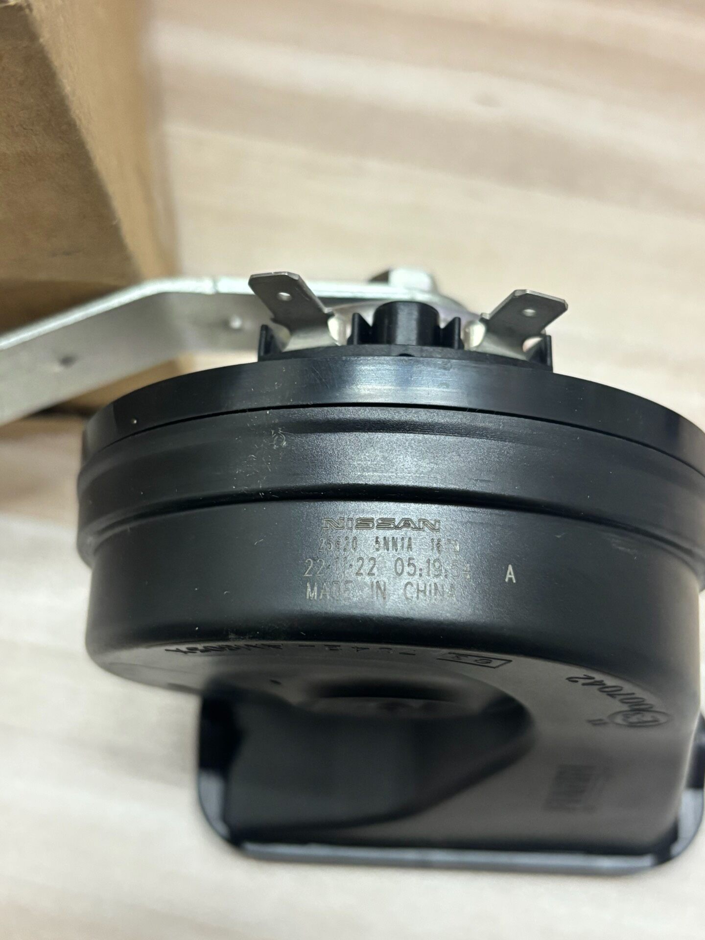 英菲尼迪qx50原厂低音喇叭!全新原厂正品! 英菲尼迪qx50原厂低音喇叭!全新原厂正品!