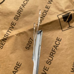 全新原厂岚图free左下格栅装饰条，正品配件，原包装未拆封，