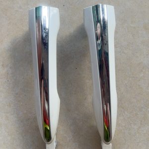 英菲尼迪q50l后门拉手高配版，全新原厂正品！原厂包装未拆封