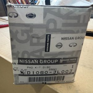 英菲尼迪全新进口大卡钳前后刹车片！原厂正品！