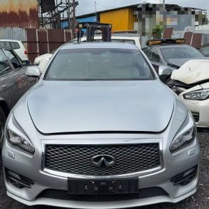 英菲尼迪q70l m前门护条，全新原厂正品！日本进口，带原厂