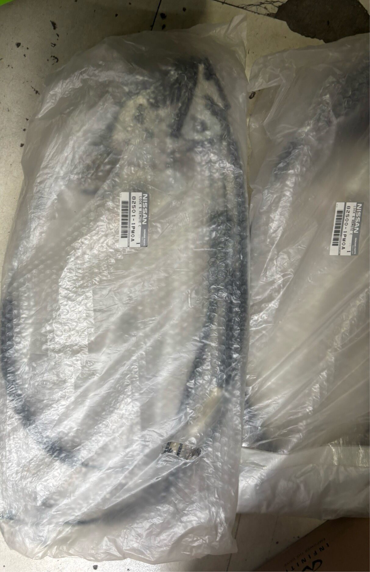 英菲尼迪q70l左右后门进口门锁,全新原厂正品!原包装未拆, 英菲尼迪q70l左右后门进口门锁,全新原厂正品!原包装未拆,