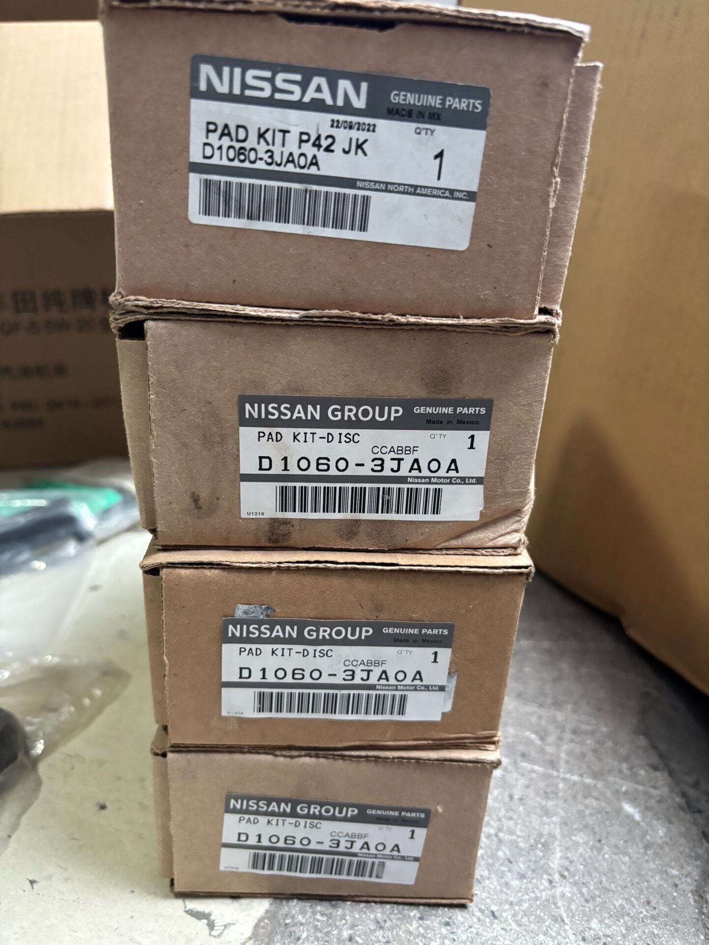 英菲尼迪qx60 jx35纯正原厂前刹车片!全新正品! 英菲尼迪qx60 jx35纯正原厂前刹车片!全新正品!
