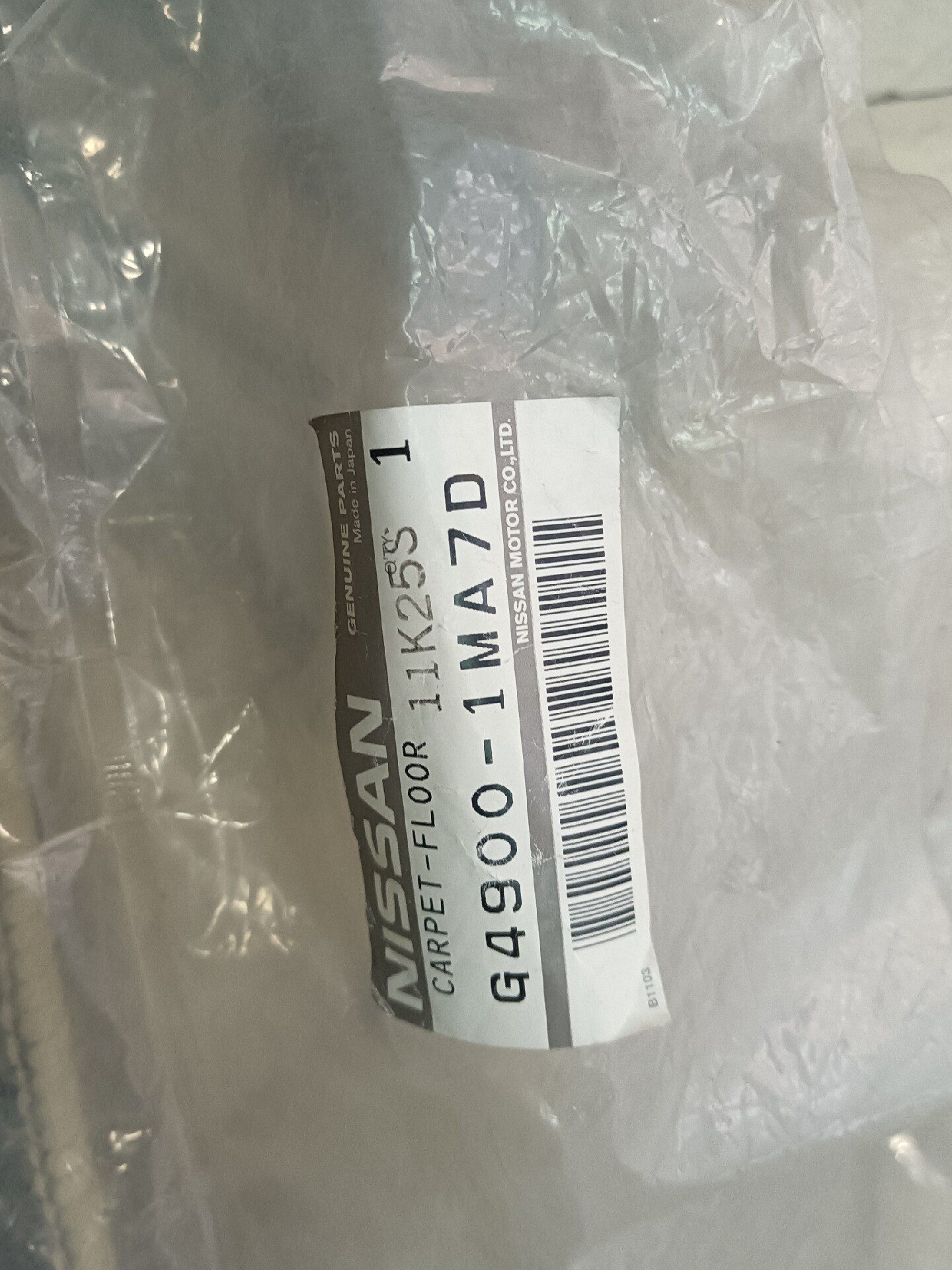 英菲尼迪m25原厂脚垫 黑色 全新原装! 英菲尼迪m25原厂脚垫 黑色 全新原装!