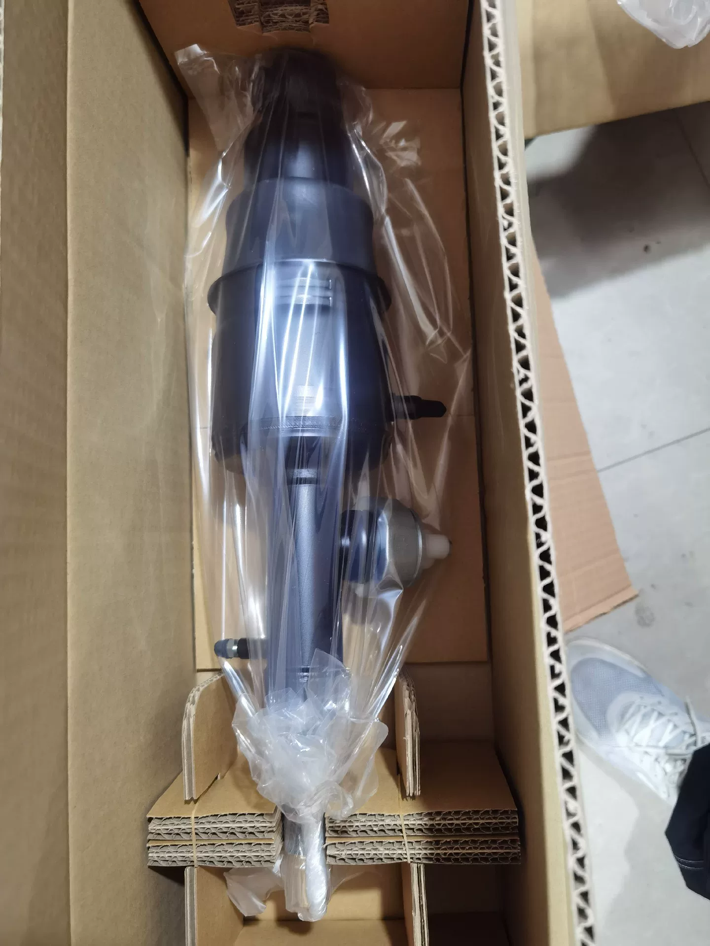 英菲尼迪qx56前后减震器 英菲尼迪qx56前后减震器