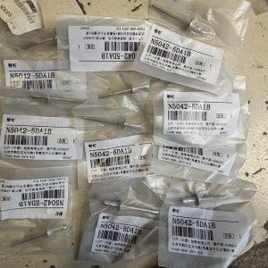英菲尼迪qx30门内铆钉!