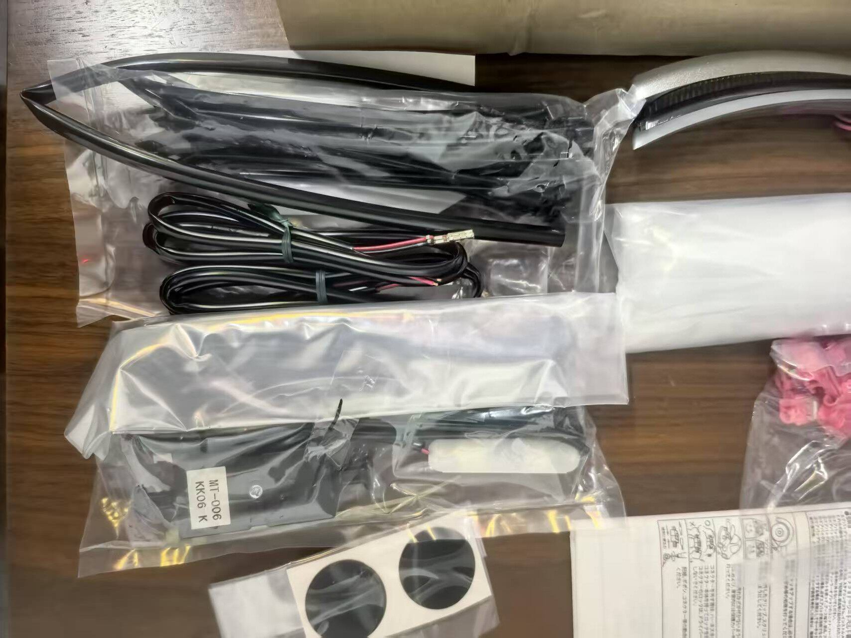 英菲尼迪esq纯正进口精品,原厂同步开发,转向灯与后视镜相互 英菲尼迪esq纯正进口精品,原厂同步开发,转向灯与后视镜相互