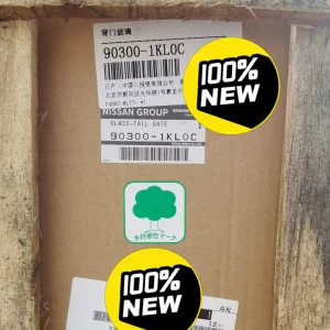 英菲尼迪esq后档玻璃全新