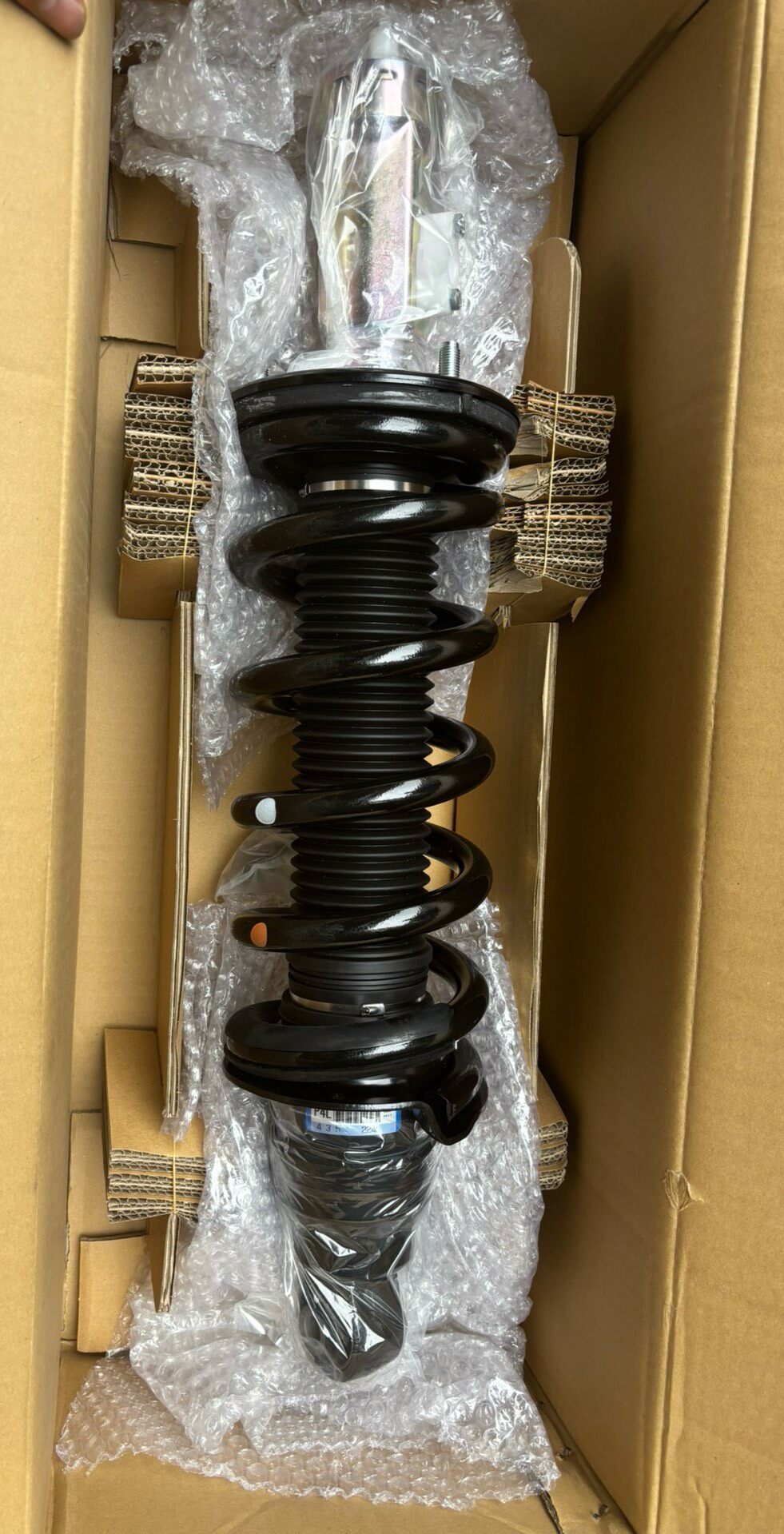 英菲尼迪qx80原装进口前减震器!全新原厂! 英菲尼迪qx80原装进口前减震器!全新原厂!