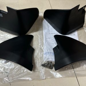 英菲尼迪q70l全新进口原厂挡泥板，与车身同色设计，保护车身