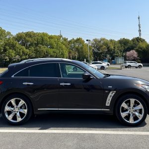 英菲尼迪qx70车主看过来！全新原厂进口货！还在为从后备箱取