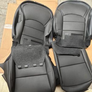 英菲尼迪2018年qx50全车左右前后座椅皮。全新原厂。