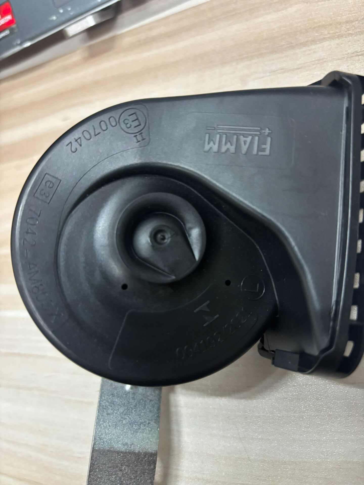 英菲尼迪qx50原厂低音喇叭!全新原厂正品! 英菲尼迪qx50原厂低音喇叭!全新原厂正品!